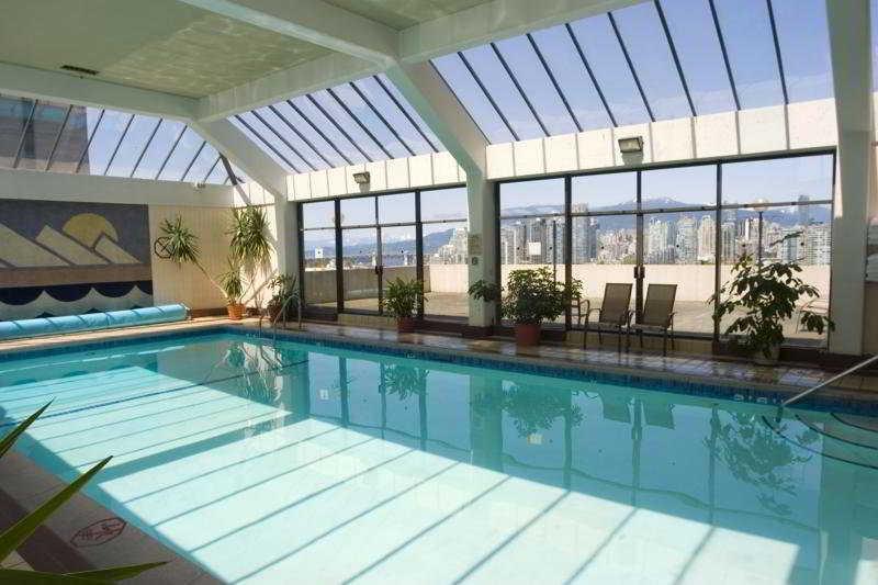Holiday Inn Vancouver-Centre Broadway By Ihg מראה חיצוני תמונה