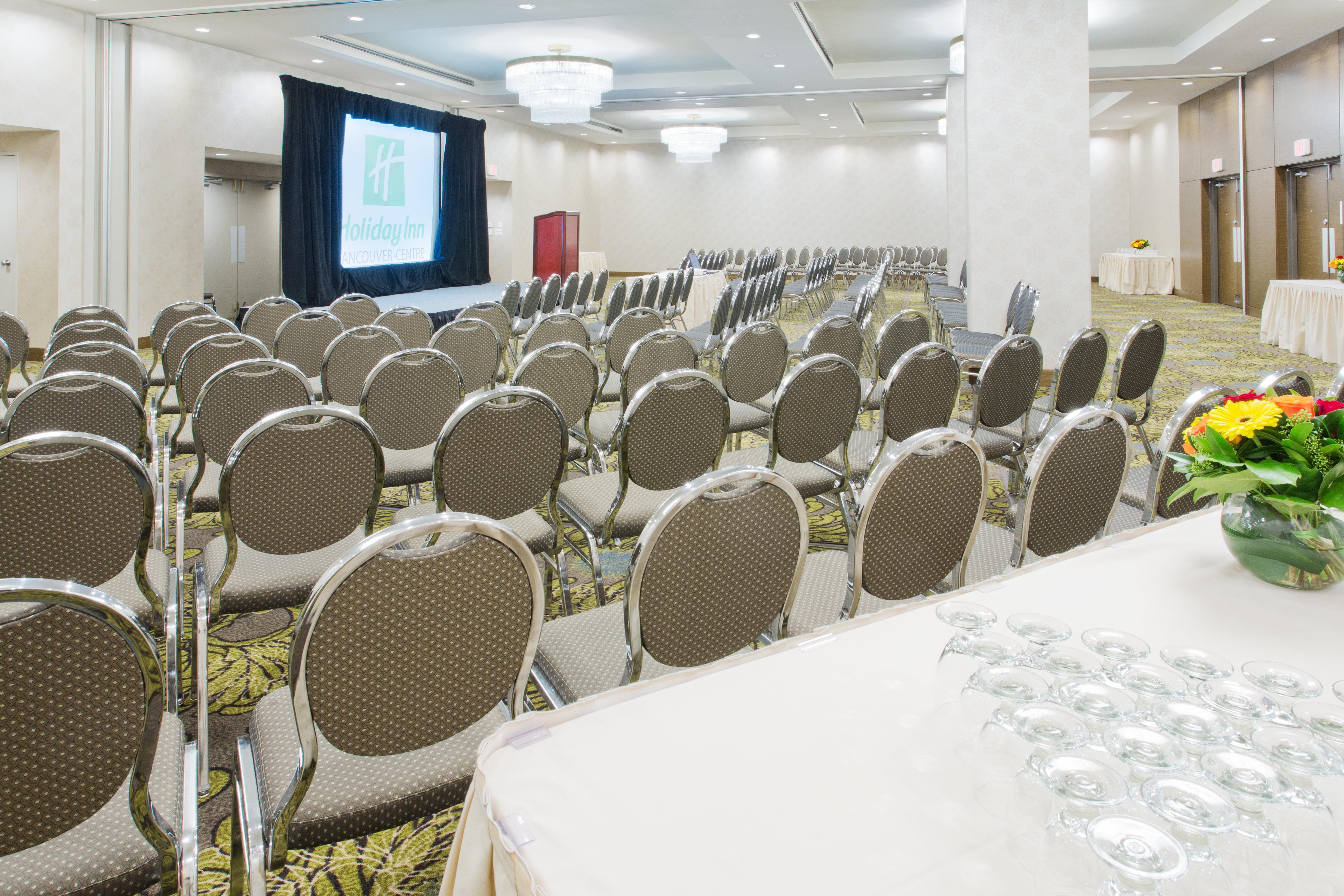 Holiday Inn Vancouver-Centre Broadway By Ihg מראה חיצוני תמונה