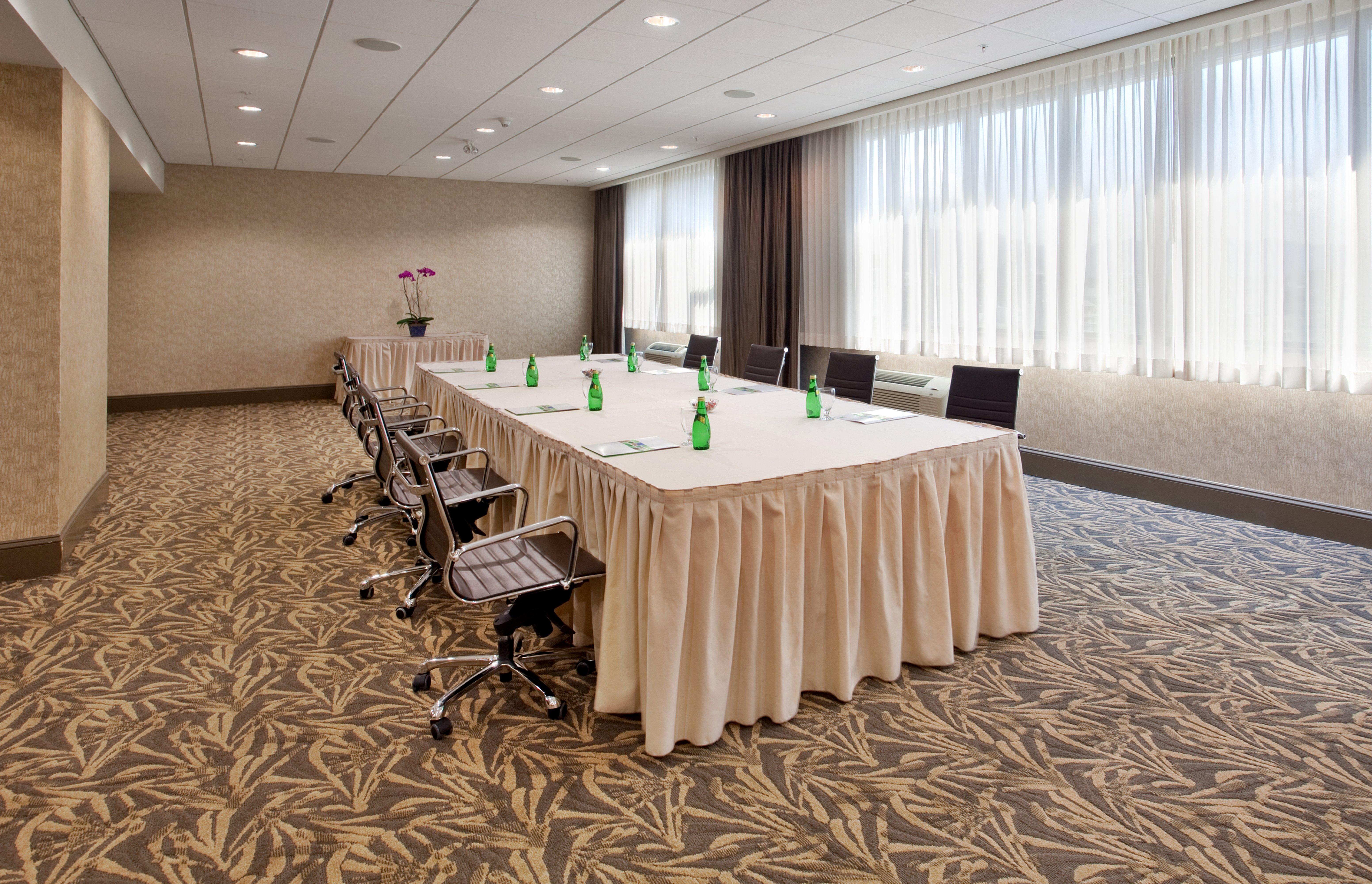Holiday Inn Vancouver-Centre Broadway By Ihg מראה חיצוני תמונה