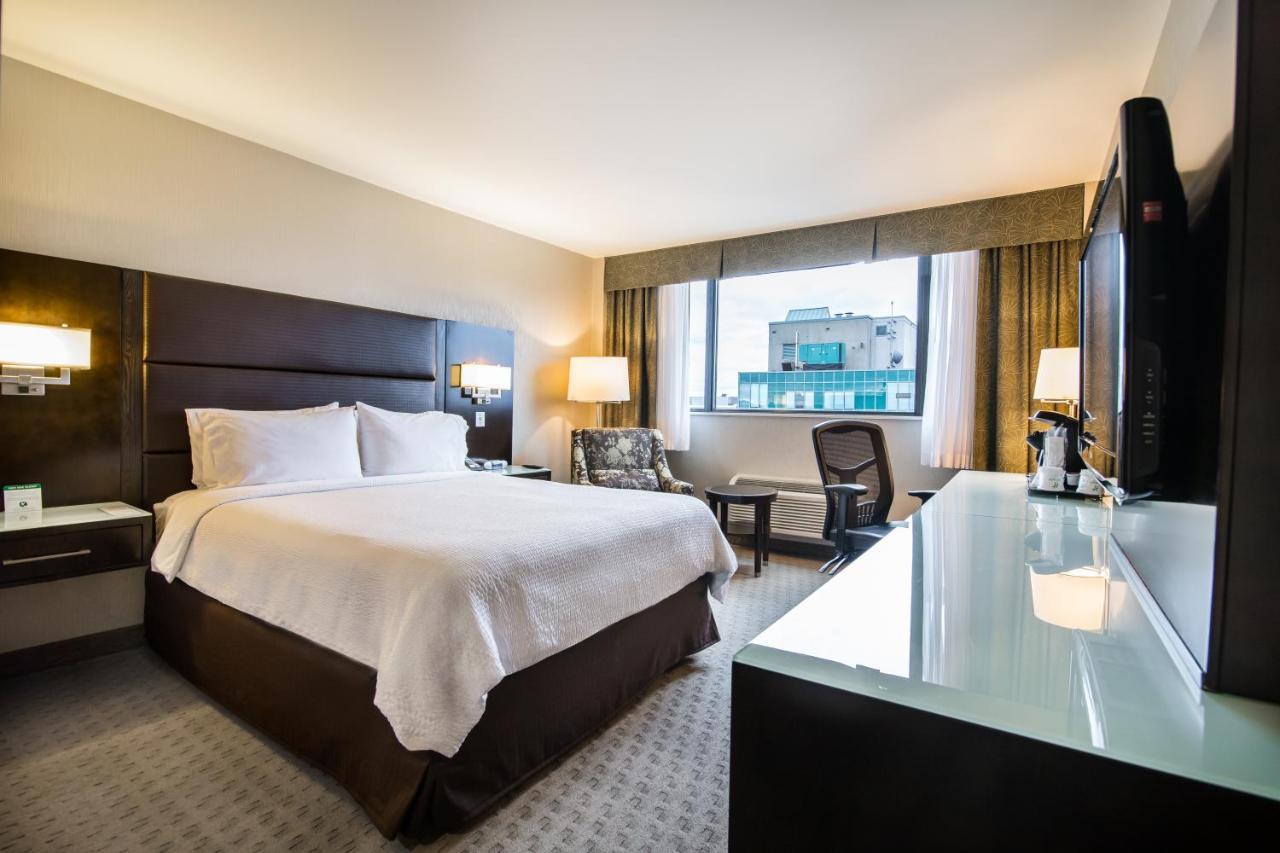 Holiday Inn Vancouver-Centre Broadway By Ihg מראה חיצוני תמונה