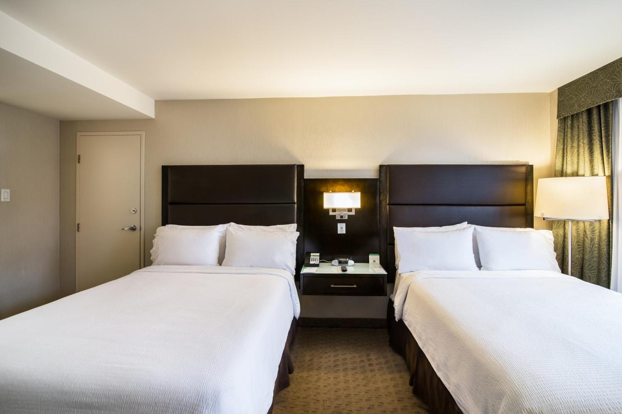 Holiday Inn Vancouver-Centre Broadway By Ihg מראה חיצוני תמונה