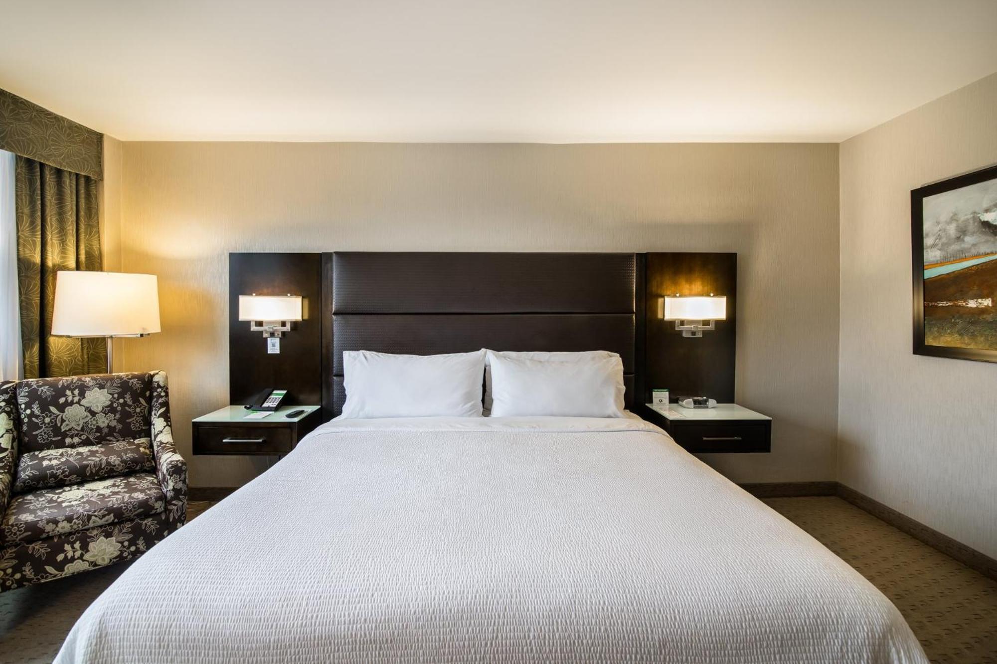 Holiday Inn Vancouver-Centre Broadway By Ihg מראה חיצוני תמונה