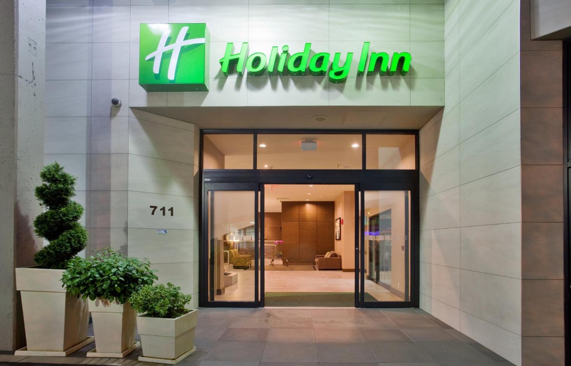 Holiday Inn Vancouver-Centre Broadway By Ihg מראה חיצוני תמונה
