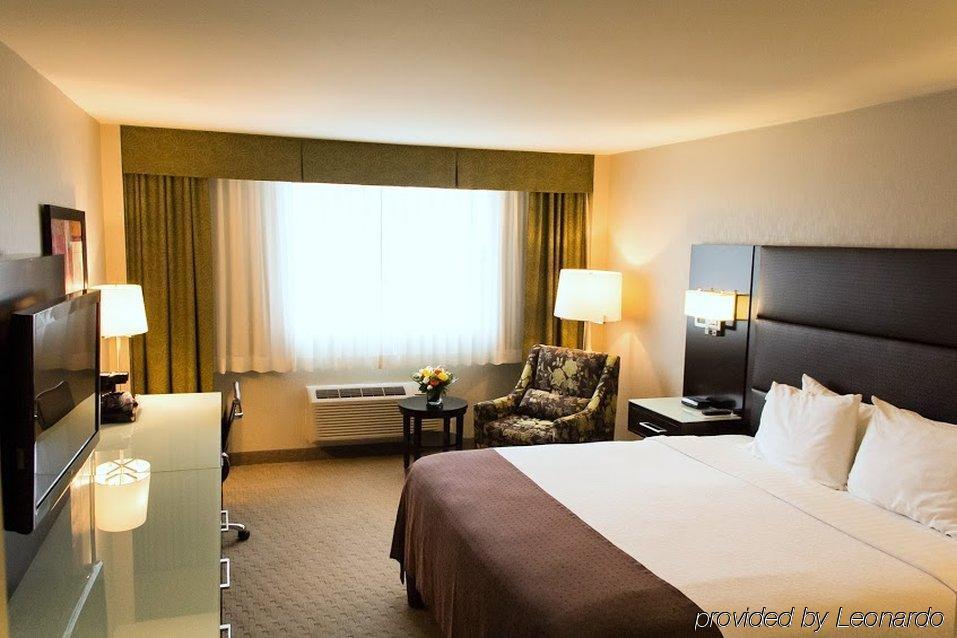 Holiday Inn Vancouver-Centre Broadway By Ihg מראה חיצוני תמונה